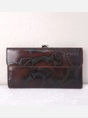 Vintage NORDSTROM Embossed Leather Wallet Tooled Kisslock Clutch ITALY